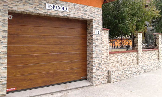Гаражни врати