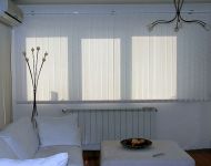 blinds 32